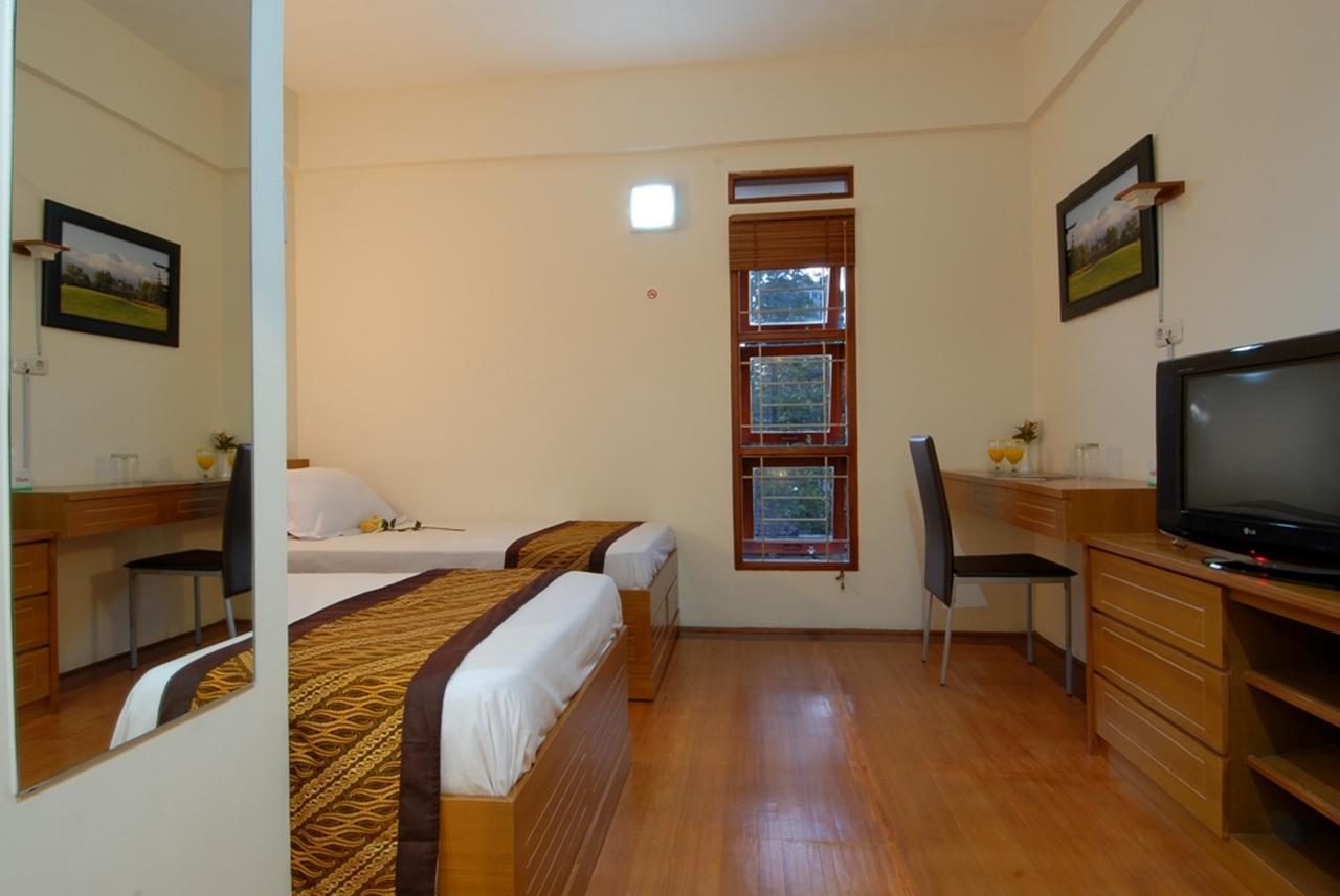 Rumah Tawa Hotel Syariah Bandung Buitenkant foto