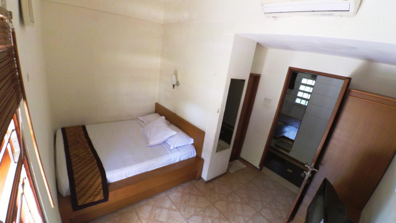 Rumah Tawa Hotel Syariah Bandung Buitenkant foto